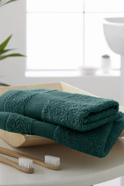 Catherine Lansfield Anti Bacterial' Cotton Towels (Pair) Dark Green