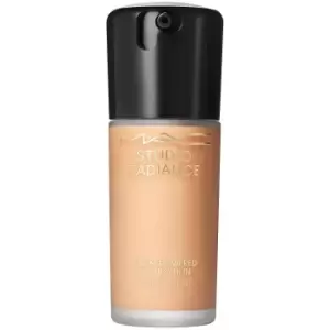 MAC Studio Radiance Serum Powered Foundation 30ml (Various Shades) - C 4