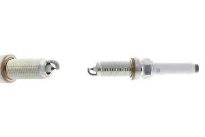 NGK SILZKFR8E7S / 90654 Iridium Ignition Spark Plug Replaces 004 159 70 03