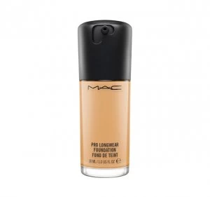 MAC PRO LONGWEAR FOUNDATION Nc40