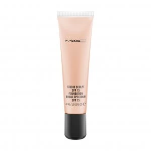 MAC Studio Sculpt Foundation Nw20