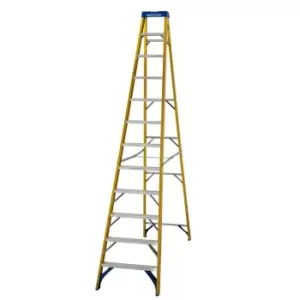 Werner 12 Tread Aluminium & Fibreglass Step Ladder (H)3.34M