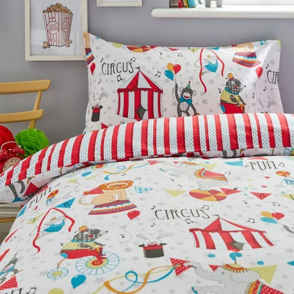 Healthy Growth Circus Reversible Duvet Set