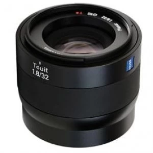 Zeiss Touit 32mm f/1.8 E-Mount