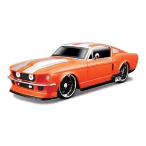 Ford Mustang GT (1967) 1:24 Plastic Model