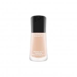 MAC Mineralize Moisture SPF15 Foundation Nw13