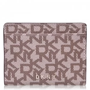 DKNY Logo Bryant Card Holder - ChinoCaramelNHJ