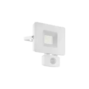 IP44 Outdoor Flood Light & PIR Sensor White Aluminium 20W Built in LED