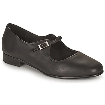 Clarks PURE FLAT womens Shoes (Pumps / Ballerinas) in Black