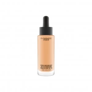 MAC Studio Waterweight SPF 30 Foundation Nc42