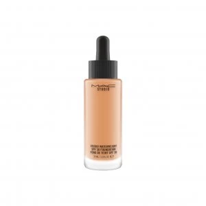 MAC Studio Waterweight SPF 30 Foundation Nc44