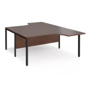 Office Desk 2 Person Rectangular Desk 1600mm Walnut Tops With Black Frames Maestro 25