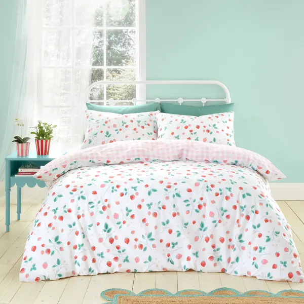 Catherine Lansfield CL Strawberry Garden Duvet Set White/Pink SINGLE PO51001