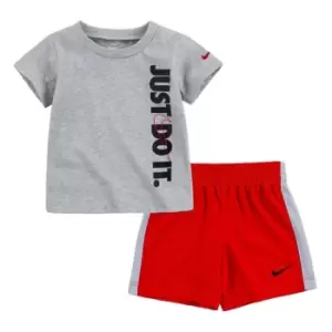 Nike T Shirt And Shorts Set - Red