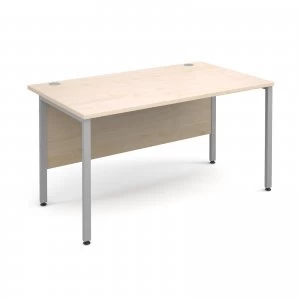 Maestro 25 SL Straight Desk 1400mm x 800mm - Silver H Frame Maple top