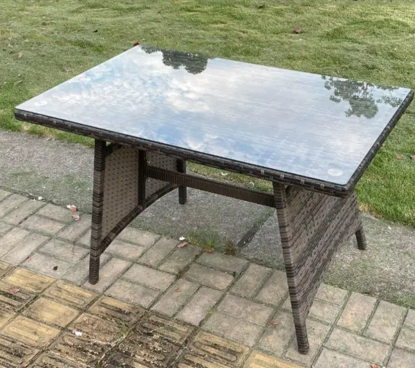 Fimous Outdoor Dark Grey PE Rattan Dining Table with Clear Tempered Glass