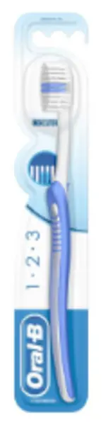 Oral B Indicator Medium Toothbrush