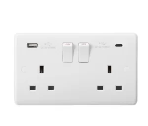 KnightsBridge Curved Edge 13A 2G SP Switched Socket with Dual USB Charger A+C (5V DC 3.1A shared)