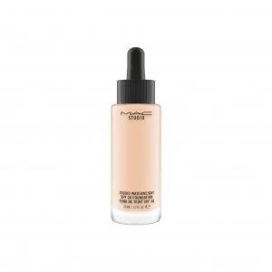 MAC Studio Waterweight SPF 30 Foundation Nc15