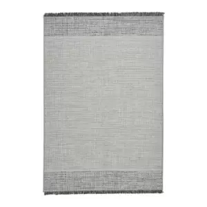 Indoor/Outdoor Rug - Fringe detail