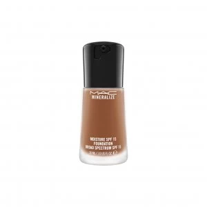 MAC Mineralize Moisture SPF15 Foundation Nc50