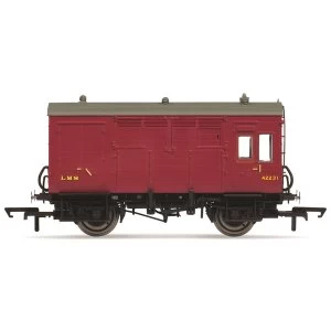 Hornby Horse Box LMS 42231 Era 3 Model Train