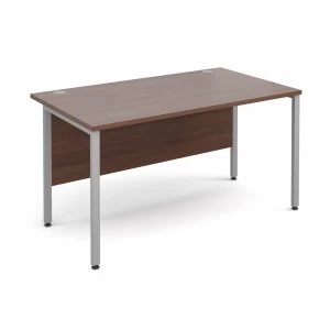 Maestro 25 SL Straight Desk 1400mm x 800mm - Silver H Frame Walnut to