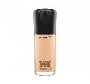 MAC PRO LONGWEAR FOUNDATION Nc15