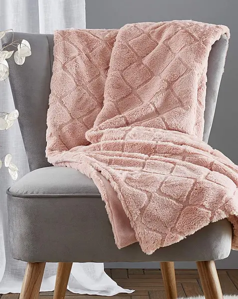 Cosy Diamond Throw Blush 130X170 MN30602