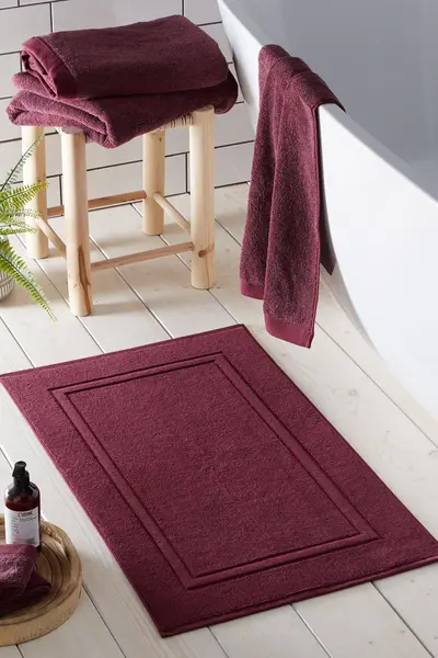 Drift Home 'Abode Eco' Soft Sustainable Heavyweight BCI Cotton Bath Mat Red