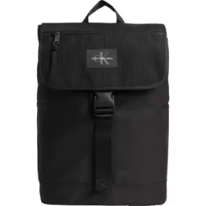 Calvin Klein Jeans Sport Essentials Flap BP43 Cb - Black