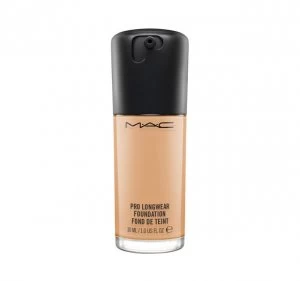 MAC PRO LONGWEAR FOUNDATION Nc37