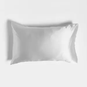 in home 100% Silk Pillowcase - Silver