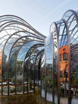 Virgin Experience Days The Bombay Sapphire Distillery Guided Tour With Gin Cocktail For Two In Whitchurch, Hampshire, Women