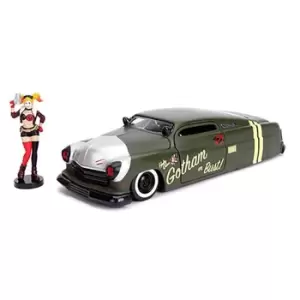 Jada Toys DC Comics Bombshells 1:24 Scale Die Cast Vehicle - Harley Quinn & 1951 Mercury