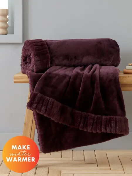 Catherine Lansfield 'Velvet and Faux Fur' Throw Plum