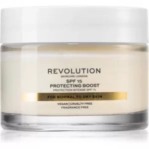 Revolution Skincare Moisture Cream Hydrating Cream For Dry Skin SPF 15 50ml