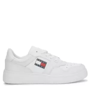 Tommy Hilfiger Essential Badge Leather Basket Trainers In White - Size 36