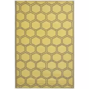 Homescapes - Yellow Outdoor Rug with Honeycomb Pattern, 182 x 122cm - Yellow