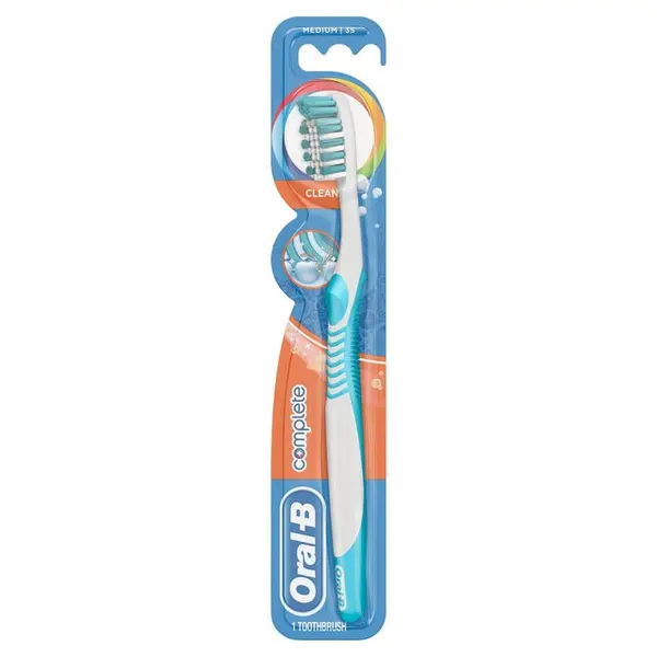 Oral B Complete Clean 35 Medium Toothbrush