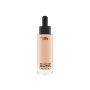 MAC Studio Waterweight SPF 30 Foundation Nw20