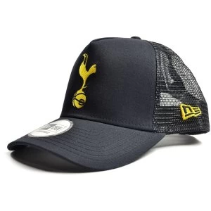 New Era Spurs Gold Cockerel Trucker Cap