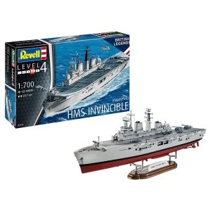 HMS Invincible (Falkland War) 1:700 Level 4 Revell Model Kit