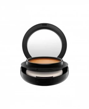 MAC Mineralize Foundation SPF15 Nc30