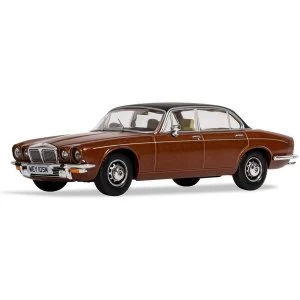 Caramel Daimler Double Six Series 2 Vanden Plas Corgi 1:43 Model Car