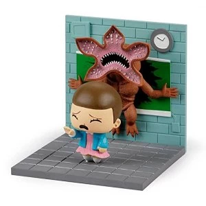 Loot Crate Exl Stranger Things Eleven vs. Demogorgon Diorama