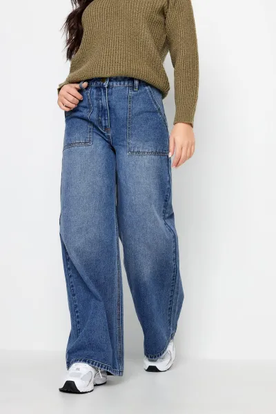 Petite Washed Wide Leg Jeans