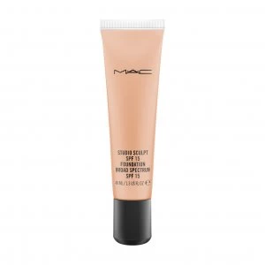 MAC Studio Sculpt Foundation Nw35