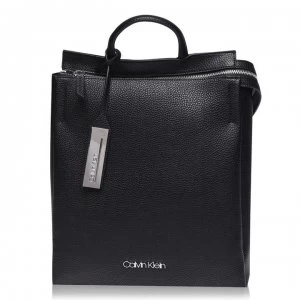 Calvin Klein Sided Backpack - Black 001