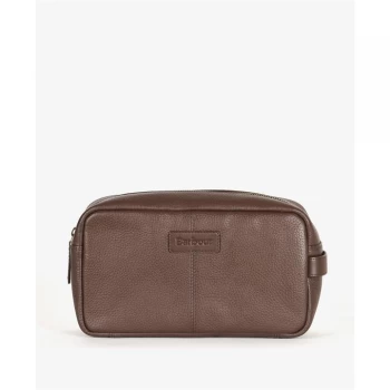 Barbour Highgate Leather Washbag - Dk Brown BR71